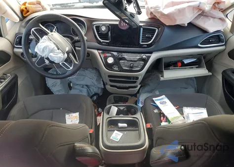 2017 Chrysler Pacifica Touring L из США, поврежденный, VIN 2C4RC1BG3HR823859